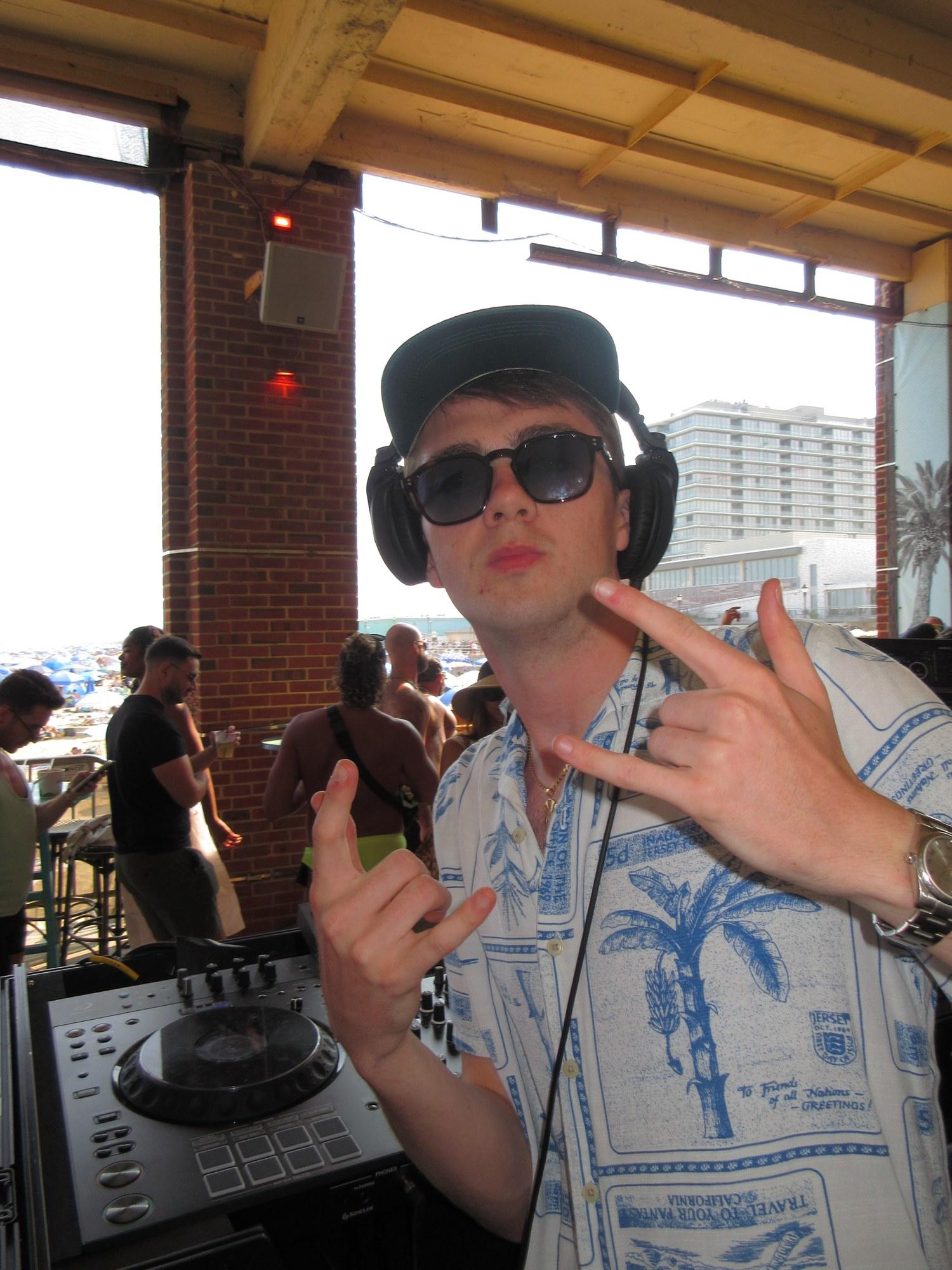 BEACH BAR photo 2